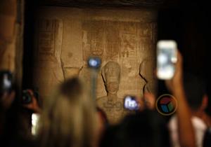 بالصور-مصراوي يعايش تعامد الشمس على "أبو سمبل".. الأحبة في "قدس الأقداس"