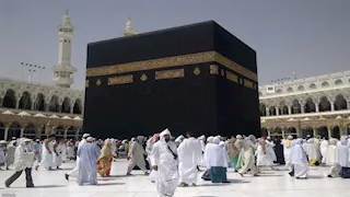 خطوات استخدام تطبيق "رفيق" في موسم العمرة الجديد