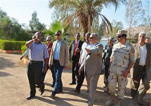 بالصور- محافظ سوهاج يتفقد استعدادات "صقر 35" لمواجهة السيول