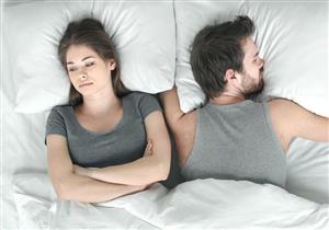 هل يتسبب الرجل في إصابة زوجته بالبرود الجنسي؟