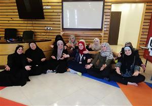 "الضحك" أحدث أسلحة الفلسطينيين لمواجهة الاحتلال