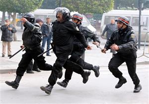 الشرطة التونسية تمنع محتجين من الوصول إلى مقر البرلمان