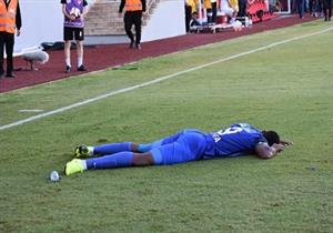 بالفيديو.. إلغاء مباراة قاسم باشا وباتمان في الكأس بسبب زجاجة مياه