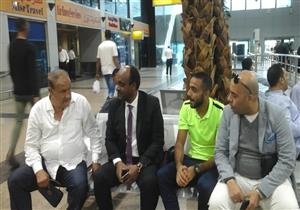  بالصور.. لاعبو الزمالك يتوافدون على مطار القاهرة قبل السفر إلى السعودية 