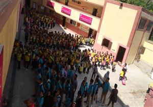 بالصور.. مدرسة مصر الجديدة للغات تنفذ تجربة "إخلاء الطلاب" في 10 دقائق