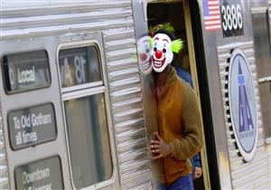 بالصور.. صور جديدة للجوكر في محطة مترو نيويورك