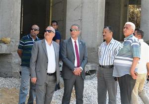 محافظ سوهاج يكلف بمراجعة تراخيص أبراج منطقة سيتي أثناء جولة ميدانية