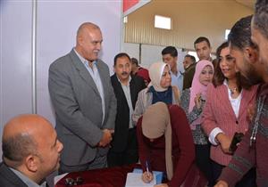 بالصور.. محافظ دمياط تفتتح فعاليات ملتقى التوظيف للعمل بالقطاع الخاص
