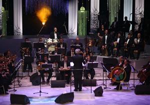 بالصور- الطفلة وفاء عماد تخطف أنظار حضور افتتاح مهرجان الموسيقى العربية