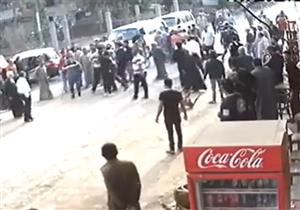 علاقة آثمة ومحضر قديم.. حقيقة فيديو سحل مسن على يد بلطجية في المنصورة