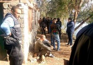 فريق من النيابة يعاين موقع "معدية البحيرة" الغارق