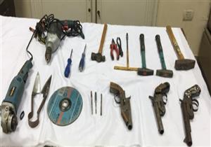 ضبط ورشة تصنيع أسلحة بمنزل عامل في أسيوط