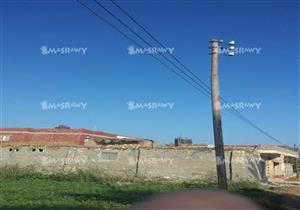 "المحافظين" يتواصل مع "كهرباء سوهاج" لحل مشاكل جميع أعمدة الإنارة المتهالكة