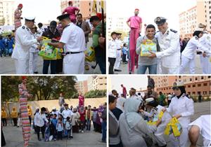 صور| "شرطة الخيالة" تستقبل طلاب مدرسة وأخرى لذوي الاحتياجات الخاصة