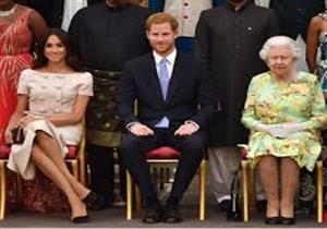 كيف كسرت الملكة إليزابيث التقاليد الملكية مع ميجان ماركل؟