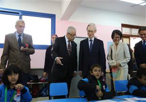 بالصور.. وزير التعليم: الحكومة تكلفت بناء وتشغيل 35 مدرسة يابانية 