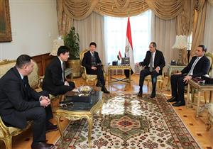 وزير الاتصالات يستعرض فرص الاستثمار مع وفد من شركة ZTE الصينية