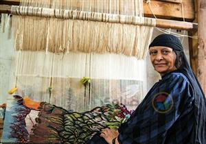 من الغيط إلى العالمية.. 50 عامًا لـ"ست لُطفية" في عالم النسيج