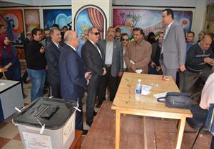  بالصور.. محافظ الغربية يتفقد سير الانتخابات التكميلية بدائرة زفتى