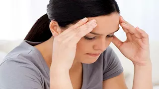  عادات صباحية بسيطة تحميك من الصداع المزمن.. احرص عليها