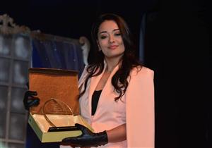  بالصور.. تكريم وليد يوسف وراندا البحيري وميرهان حسين في "الهناجر"