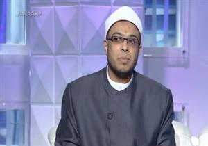 الشيخ محمد أبو بكر: زيارة المريض لها أجر عظيم.. واحرصوا على هذه الآداب