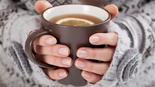في الطقس البارد.. 5 مشروبات تُشعرك بالدفء وتحميك من الجفاف