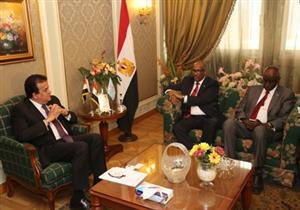 وزير التعليم العالي: حريصون على تقديم كافة أوجه الدعم للدارسين الصوماليين في مصر