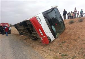  مصرع وإصابة 46 شخصًا في حادث انقلاب حافلة بولاية أركنساس الأمريكية