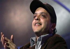  بالفيديو- على طريقته الكوميدية.. محمد هنيدي يمازح الجمهور بمناسبة 2019