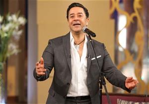  غدًا.. مدحت صالح يغني "المليونيرات" و"كوكب تاني" على المسرح الروماني