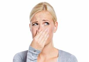 طرق سهلة للتخلص من رائحة المنزل الكريهة