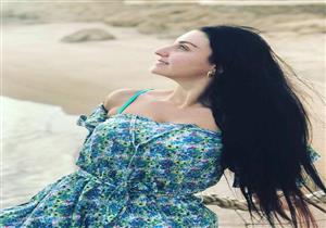 صافيناز: "الروس بيعيطوا عشان يجوا مصر" - فيديو