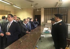 وزير الداخلية يفاجئ قسم الجمالية بزيارة ويوجه بإزالة الحواجز بمحيطه
