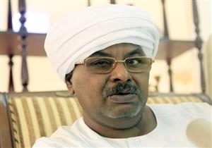 رجل البشير الذي انقلب عليه.. من هو صلاح قوش الممنوع من دخول أمريكا؟