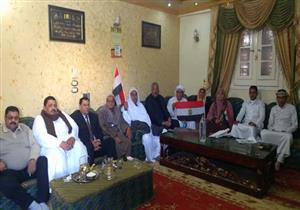 "المصري للقبائل العربية" يُعلن دعمه لموسى مصطفى في السباق الرئاسي.. صور  كتبت- محمد نصار:  عقدت أمانة حزب الغد بالبحيرة، اجتماعا مع المجلس المصرى للقب