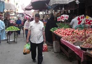 12 جنيها للفاصوليا.. استقرار أسعار الخضر والفاكهة بسوق العبور اليوم