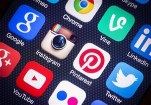 دراسة : وسائل التواصل الاجتماعي تؤثر على حياة وعلاقات المراهقين الاجتماعية