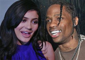 ترافيس سكوت يهدي كايلي جينر هدية بـ 1.4 مليون دولار- فيديو