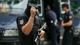 السلطات الإيرانية: اعتقال عناصر فريق إرهابي في سراوان