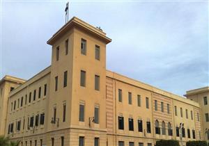 التعليم توجه "المعاهد القومية" بسرعة حل مشكلات معلمي "فيكتوريا كولدج" 