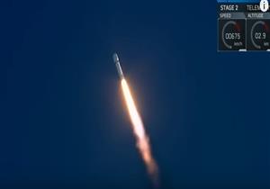  بالفيديو.. شاهد أول سيارة تسبح في الفضاء