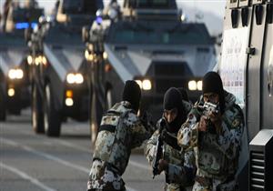 ترجل من سيارته عاريًا.. الشرطة تقتل مسلحًا في السعودية