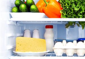 مدة صلاحية منتجات الألبان داخل الثلاجة.. (إنفوجراف)
