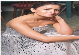 عليا بهات تؤجل الاحتفال بعيد ميلادها بسبب فيلم ""Brahmastra