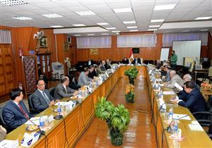 تشكيل لجنة لاختيار عميد جديد لـ "تربية المنصورة"​