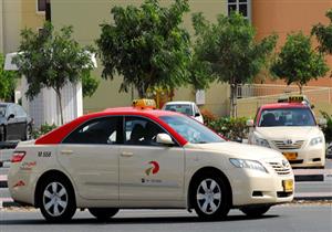 هكذا فاجئت "دبي" سائق تاكسي بمناسبة يوم السعادة