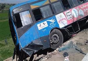 إصابة 8 في حادث تصادم بالعاشر من رمضان