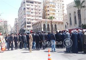 بالصور- تشييع شهيدي "انفجار الإسكندرية" من مسجد القائد إبراهيم