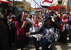 "وصلات رقص" للناخبين فرحًا بالانتخابات الرئاسية - (صور وفيديو)